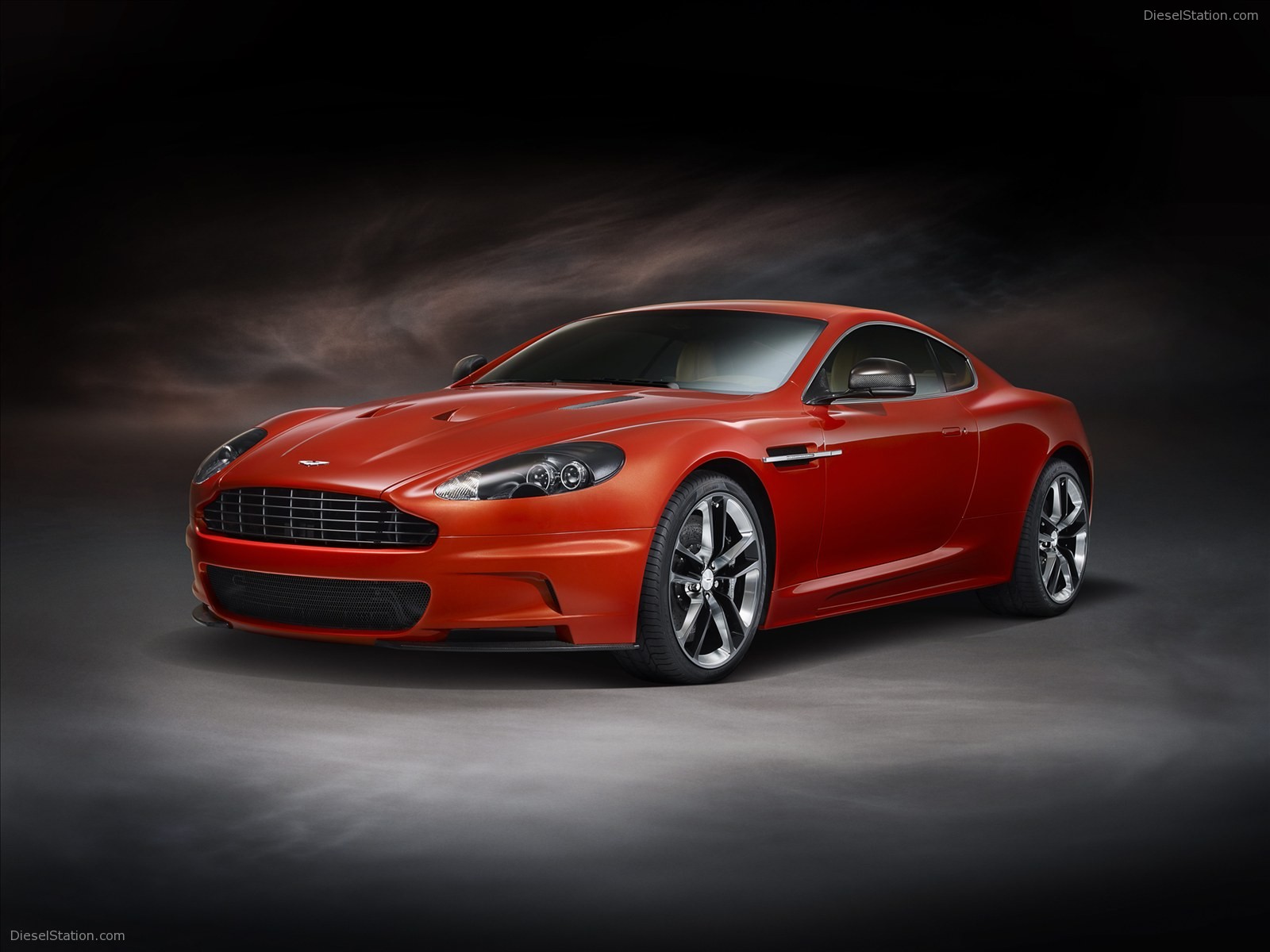 Aston Martin DBS Carbon Edition